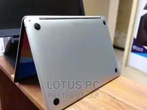 Laptop Apple MacBook 2017 8GB Intel Core I5 SSD 256GB