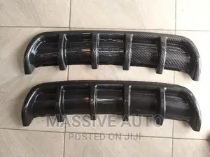 Black/Carbon Black Rear Shark Fin Diffuser