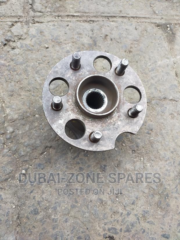 Harrier, Lexus, Rumion, Vanguard,Rav 4, Wishrear Wheel Hubs.