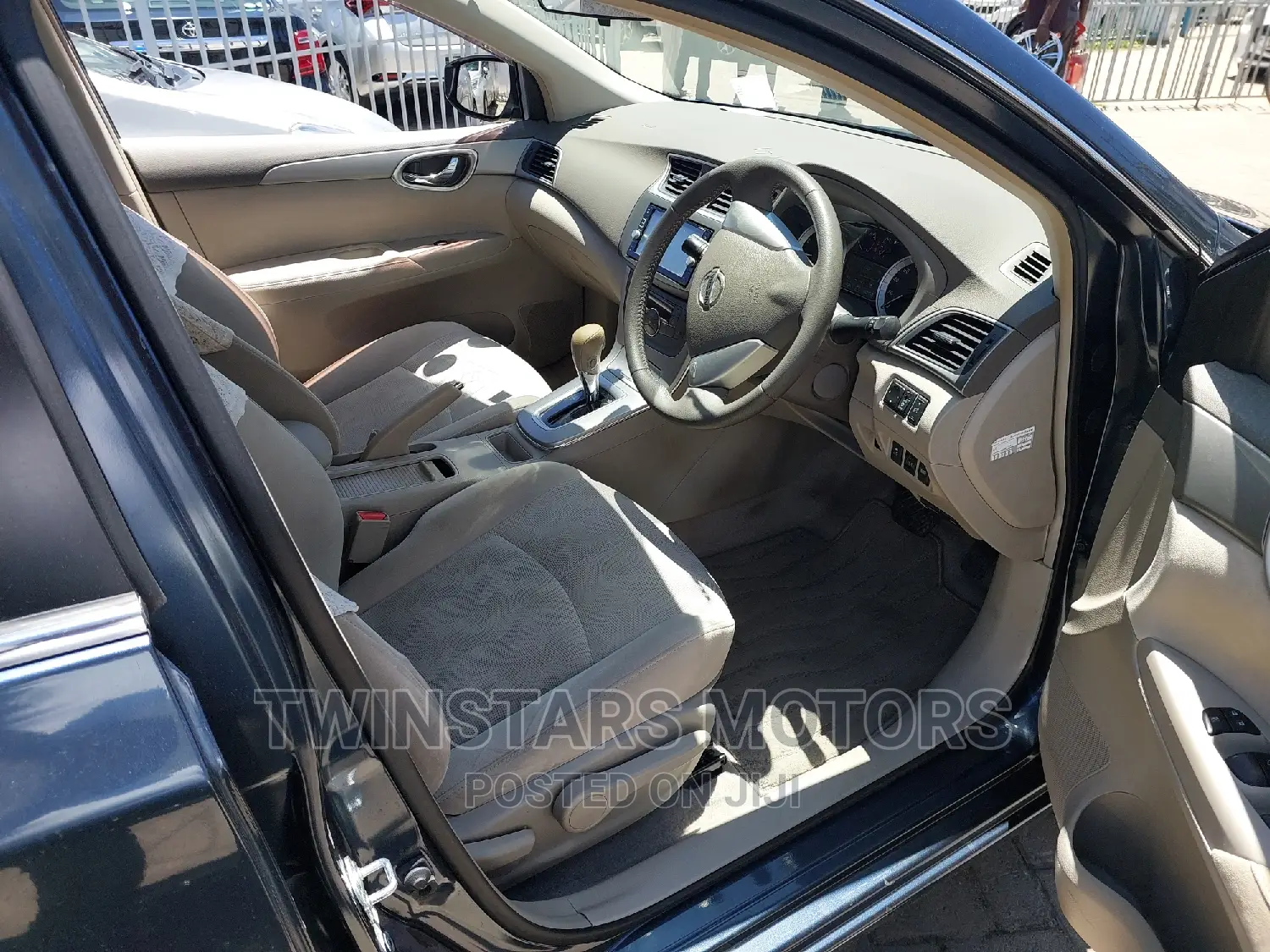 Nissan Bluebird 2017 Blue
