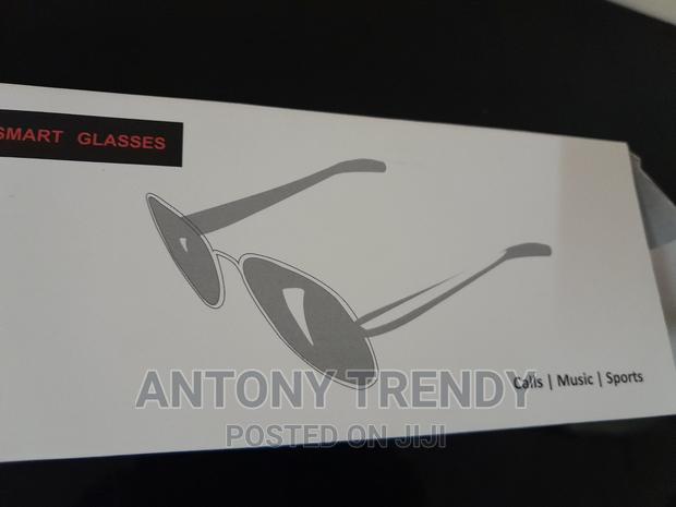 Bluetooth Headset With Sports Polarized Sunglasses - main view