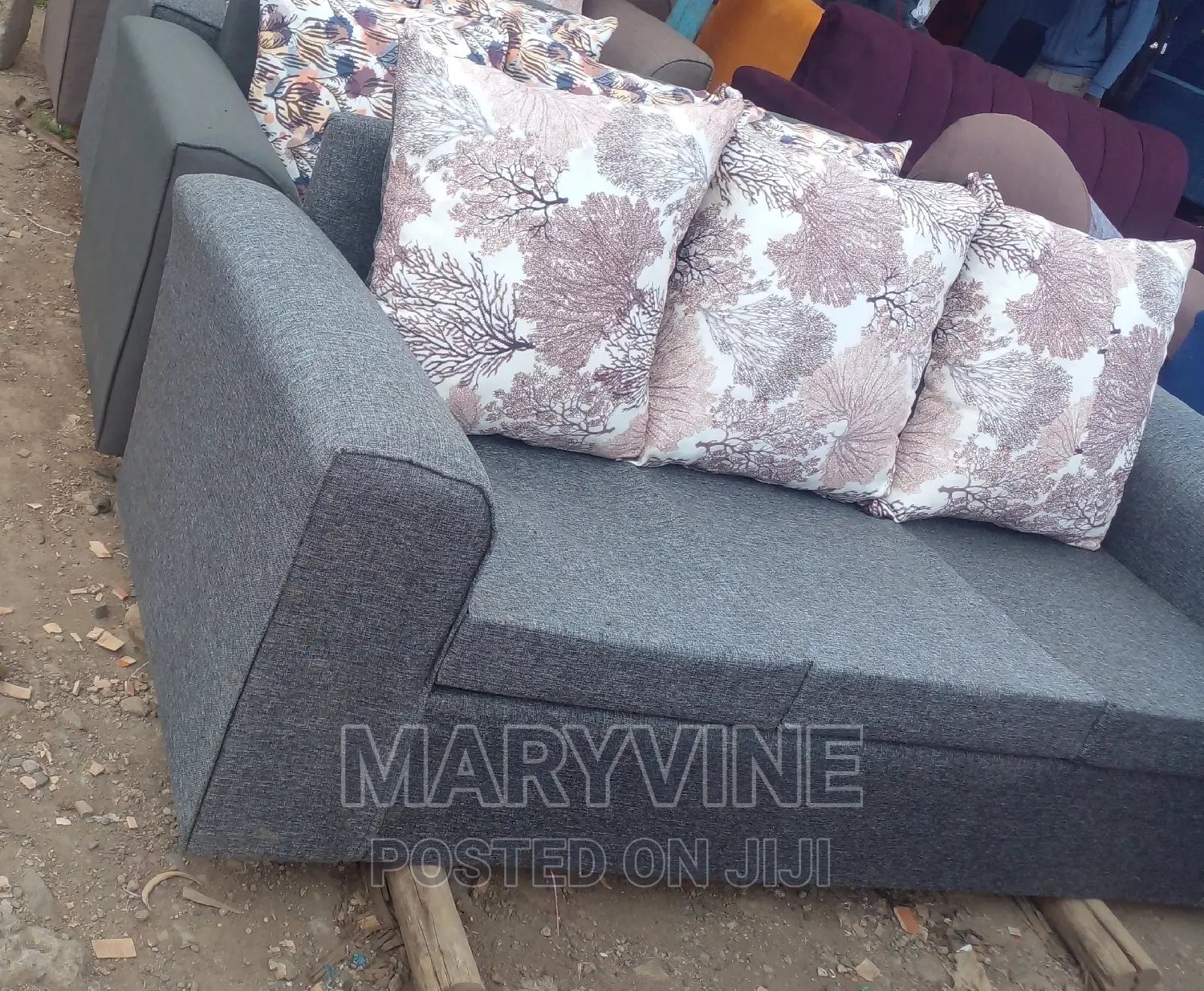 Brabd New 3seater