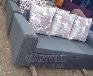 Brabd New 3seater