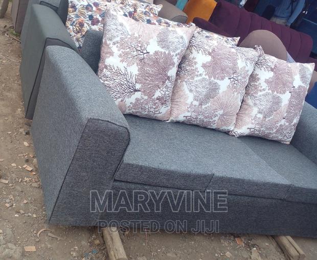 Brabd New 3seater