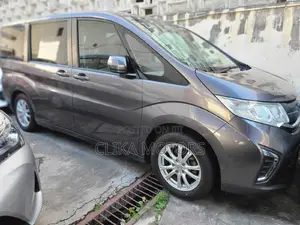 Honda Stepwgn 2016 Gray