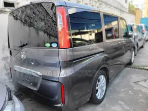 Honda Stepwgn 2016 Gray