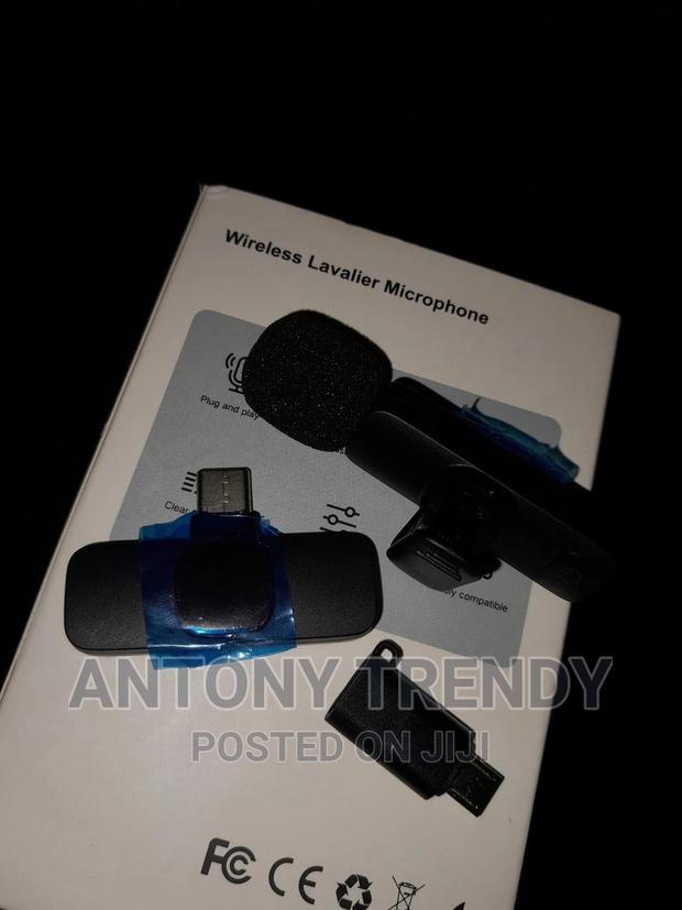 2.4G Wireless Lavalier Microphone Short Video Shootin - main view