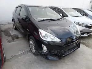 Toyota Aqua 2017 Black