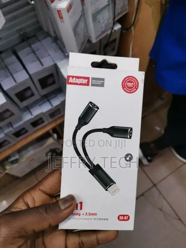 iPhone Headphone Audio Splitter Dongle 2in1 Jack Charger AU