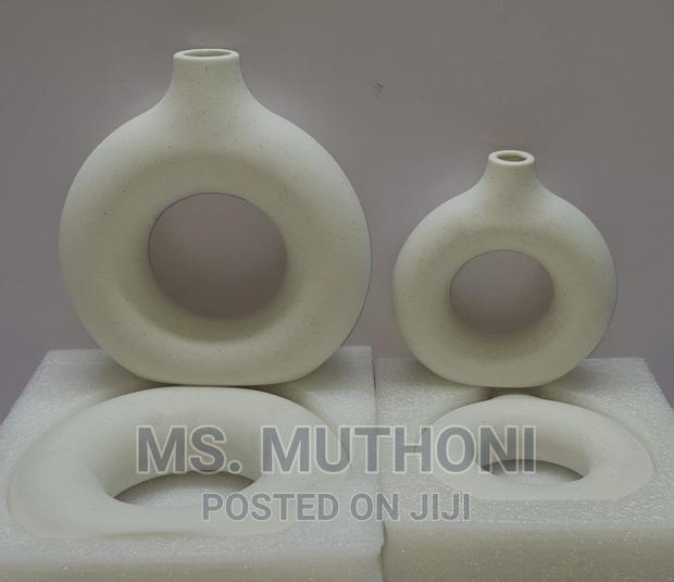 Porcelain Ceramic 2in1 Elegant Decor Donut Flower Vases - thumbnail 3