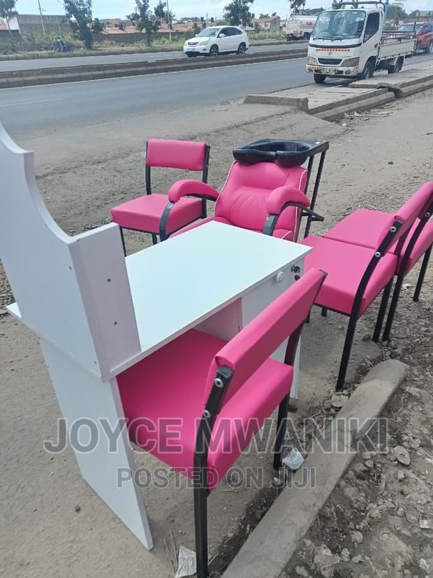 Manicure Table, 4 Chairs and a Sink. - main view