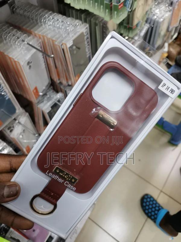 iPhone 14 Pro Shockproof Leather Phone Case With Wrist Strap - thumbnail 2
