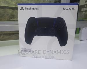 Playstation 5 Controller - thumbnail 2