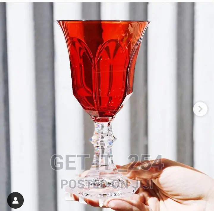 Acrylic Wine Glass
 ✓Capacity 250mls
