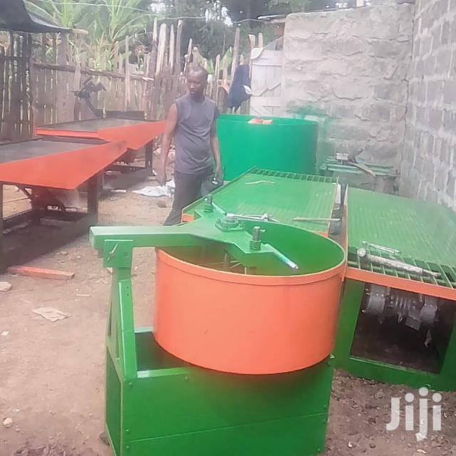 Pan Mixers and Vibrating Tables