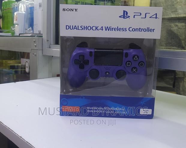 Sony Ps4 Controller - thumbnail 3