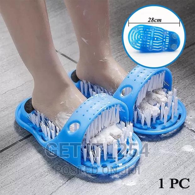 Plastic Bath Shower Feet Massage Slippers - main view