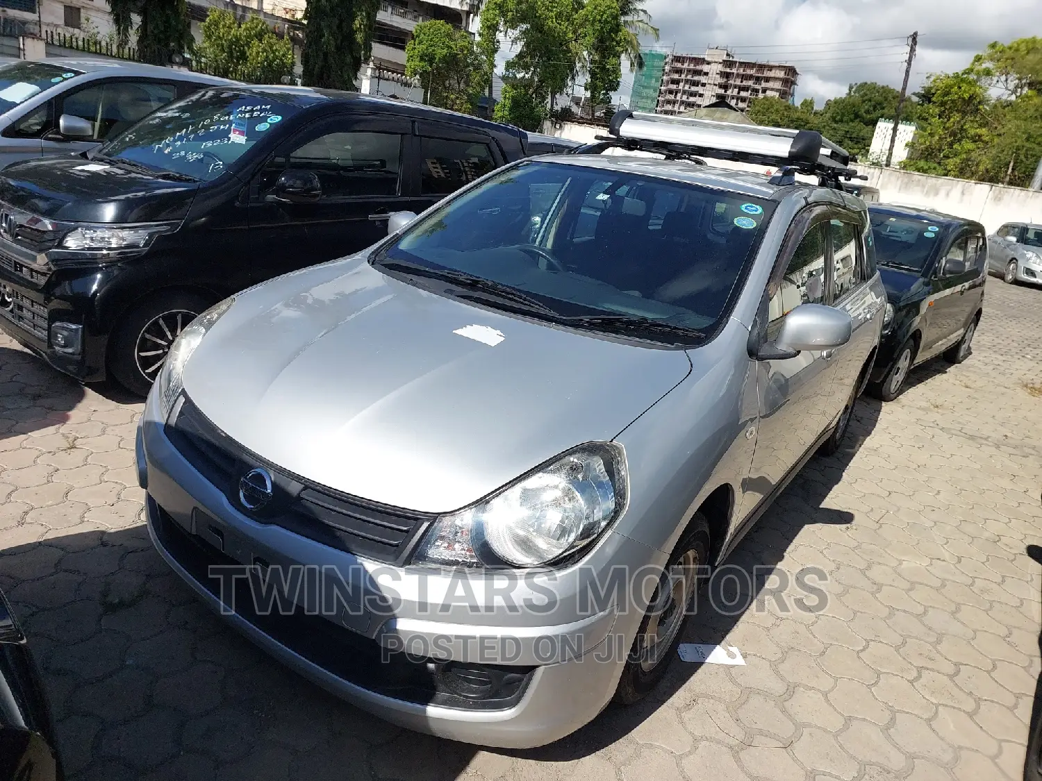 Nissan Advan 2018 Silver