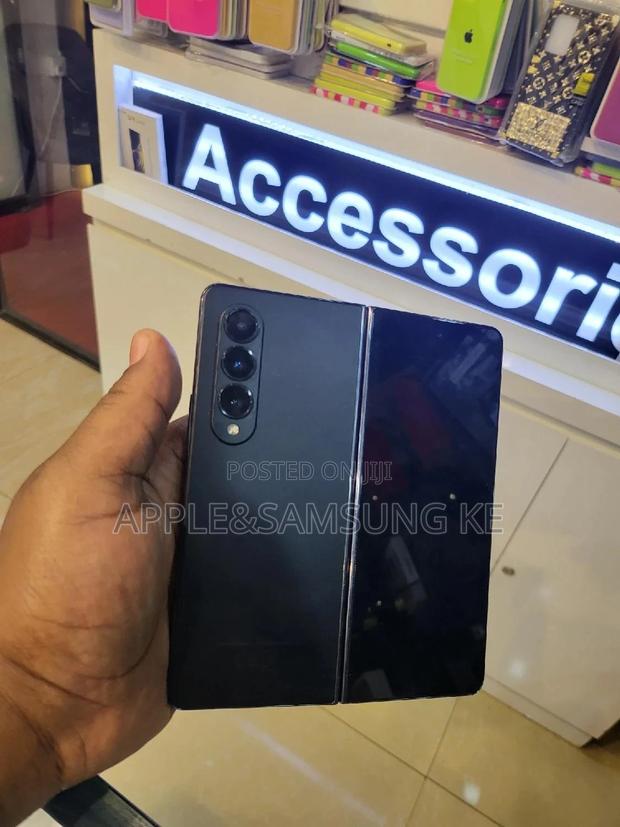 Samsung Galaxy Z Fold4 512 GB Black - main view