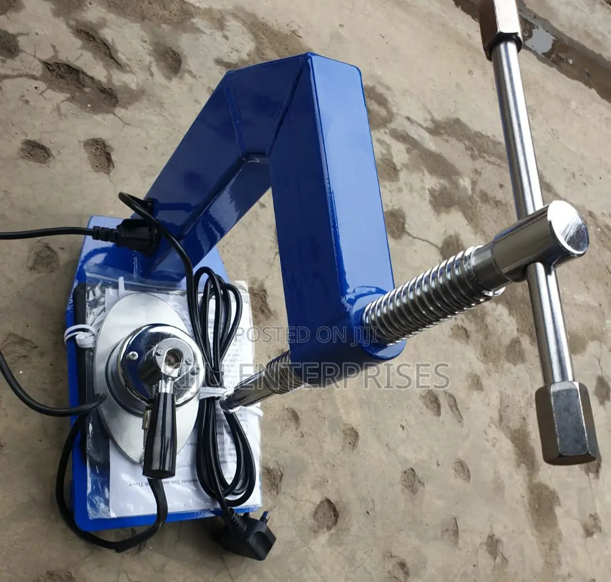 Electric Vulcanizer- Machines