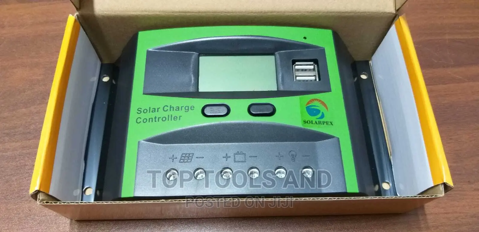 40 AMP PMW Solar Charge Controller