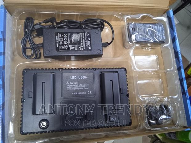 Camera Lights With Batteries and Adapter - thumbnail 5