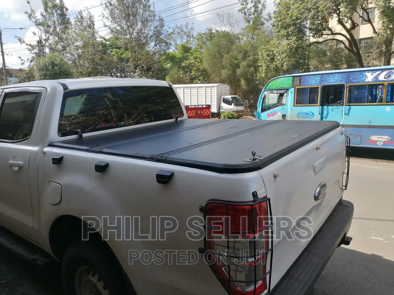 Foldable Hard Tri-Fold Boot Cover for Ford Ranger Double Cab