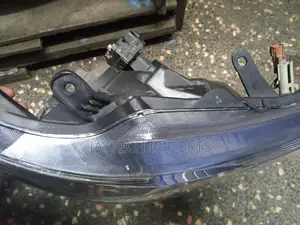 Fielder 161 RHS Non Xenon Headlight