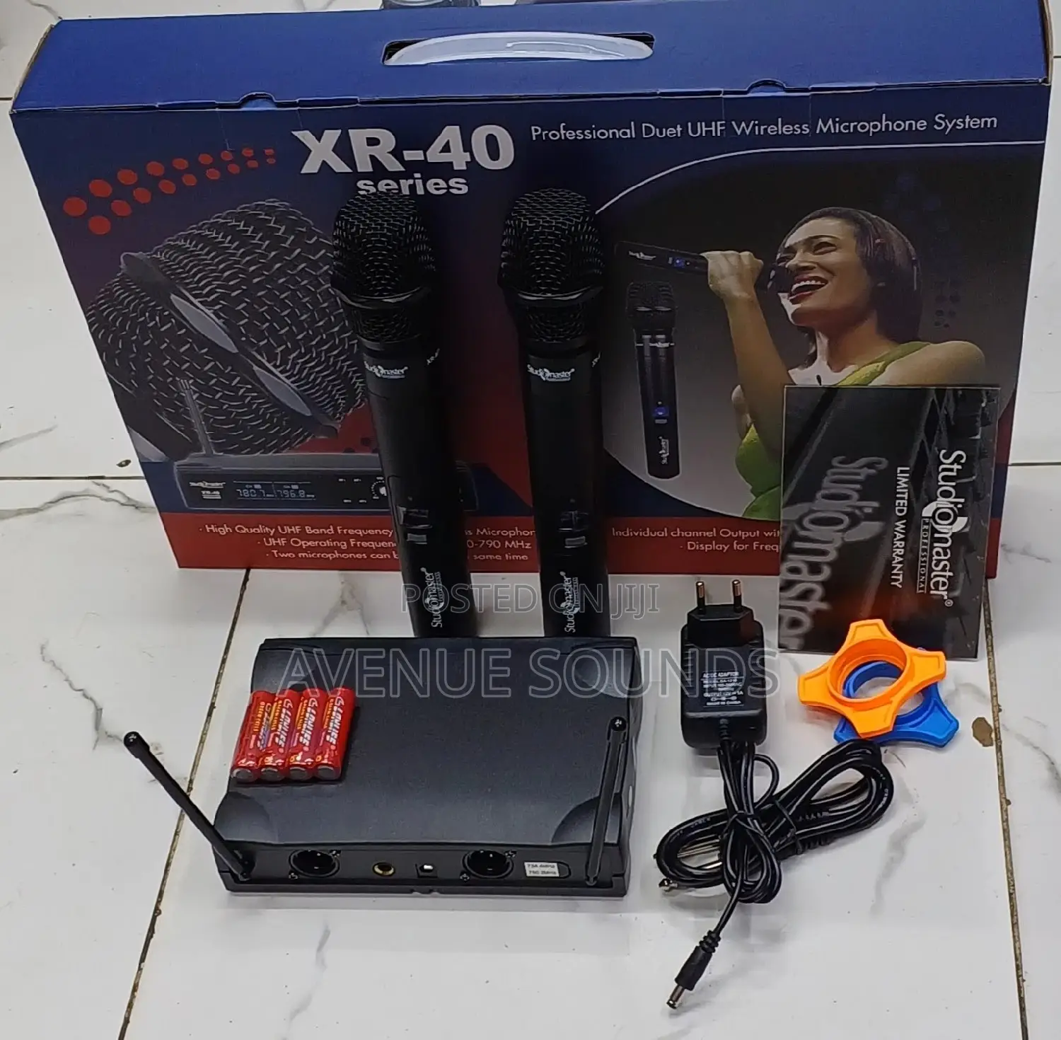 Studio Master XR-40 Wireless Microphones