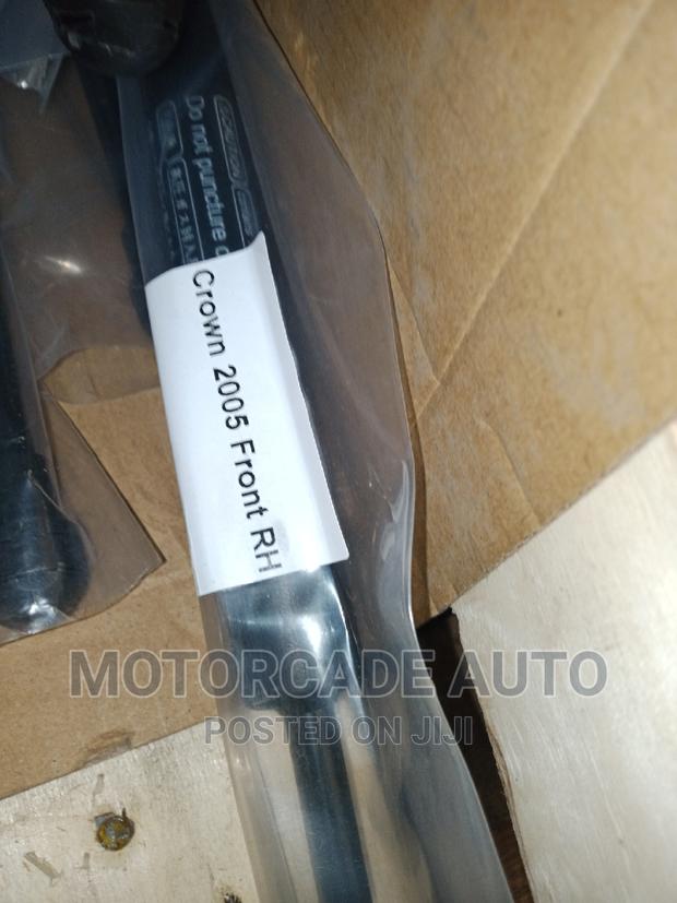 Toyota Crown Boot Shocks