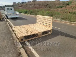 Pallet Bed- 6*6 Blazed and Detachable Pallet Bed.(#SH04.)