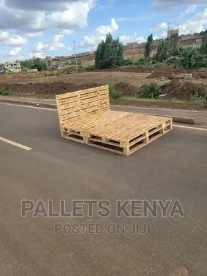 Pallet Bed- 6*6 Detachable and Blazed Pallet Bed. (#SH06 )