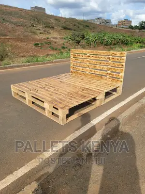 Pallet Bed- 6*6 Detachable and Blazed Pallet Bed. (#SH017 )