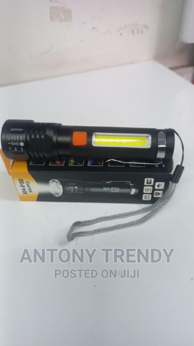 Zoomable Handheld Torch - main view