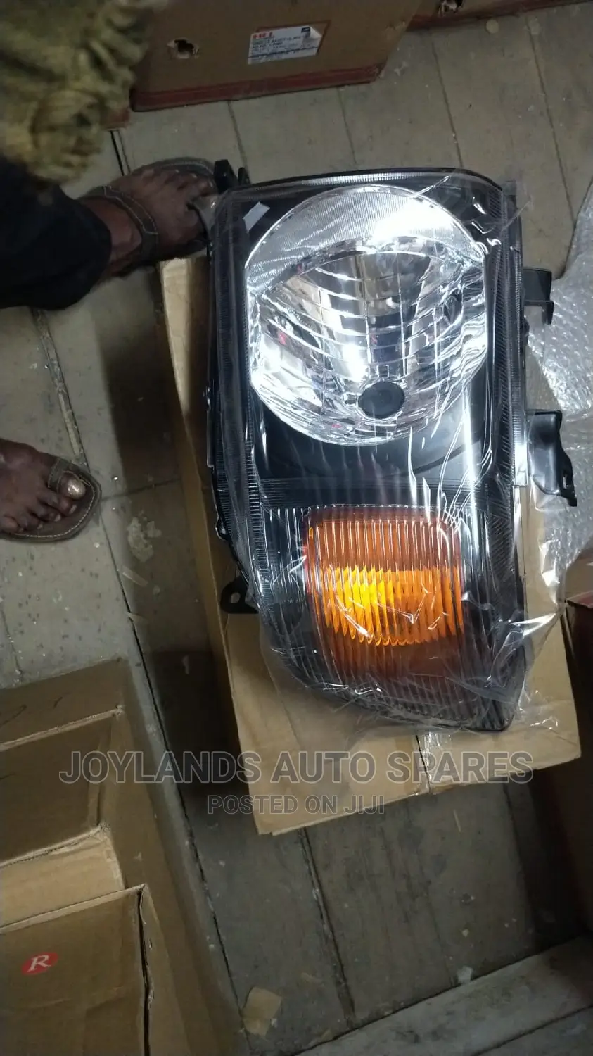 Land Cruiser Fj75/76/79 Headlamp Black Shade