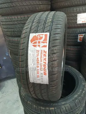 225/45r18 Zextour Tyre