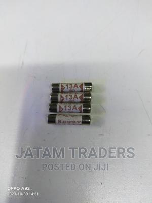 13 Amps Fuses, Ceramic - main view