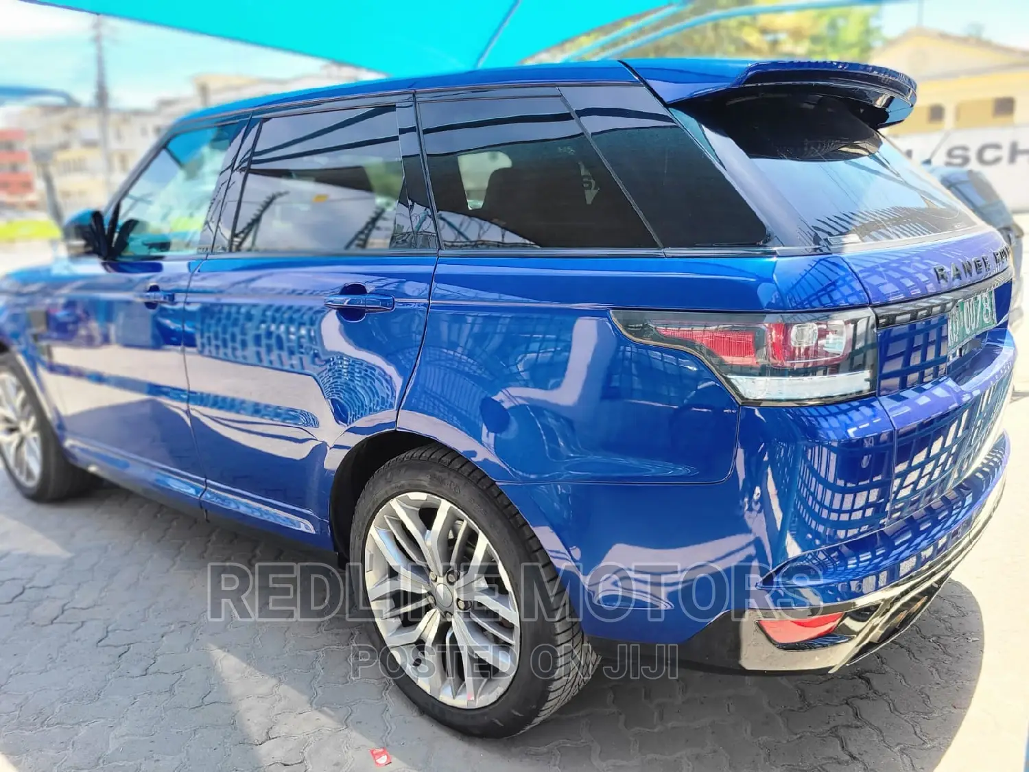 Land Rover Range Rover Sport SVR 4x4 (5.0L 8cyl 8A) 2017 Blue