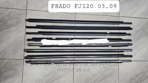 Prado 120 03/09 Weather Strips/Door Mouldings,