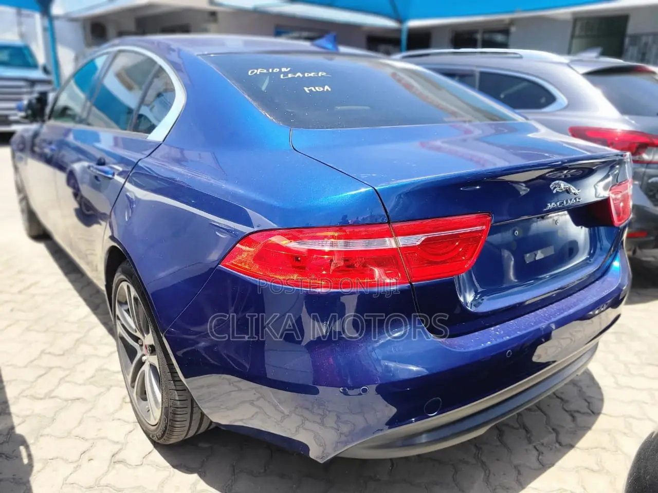 Jaguar XE 2017 Blue