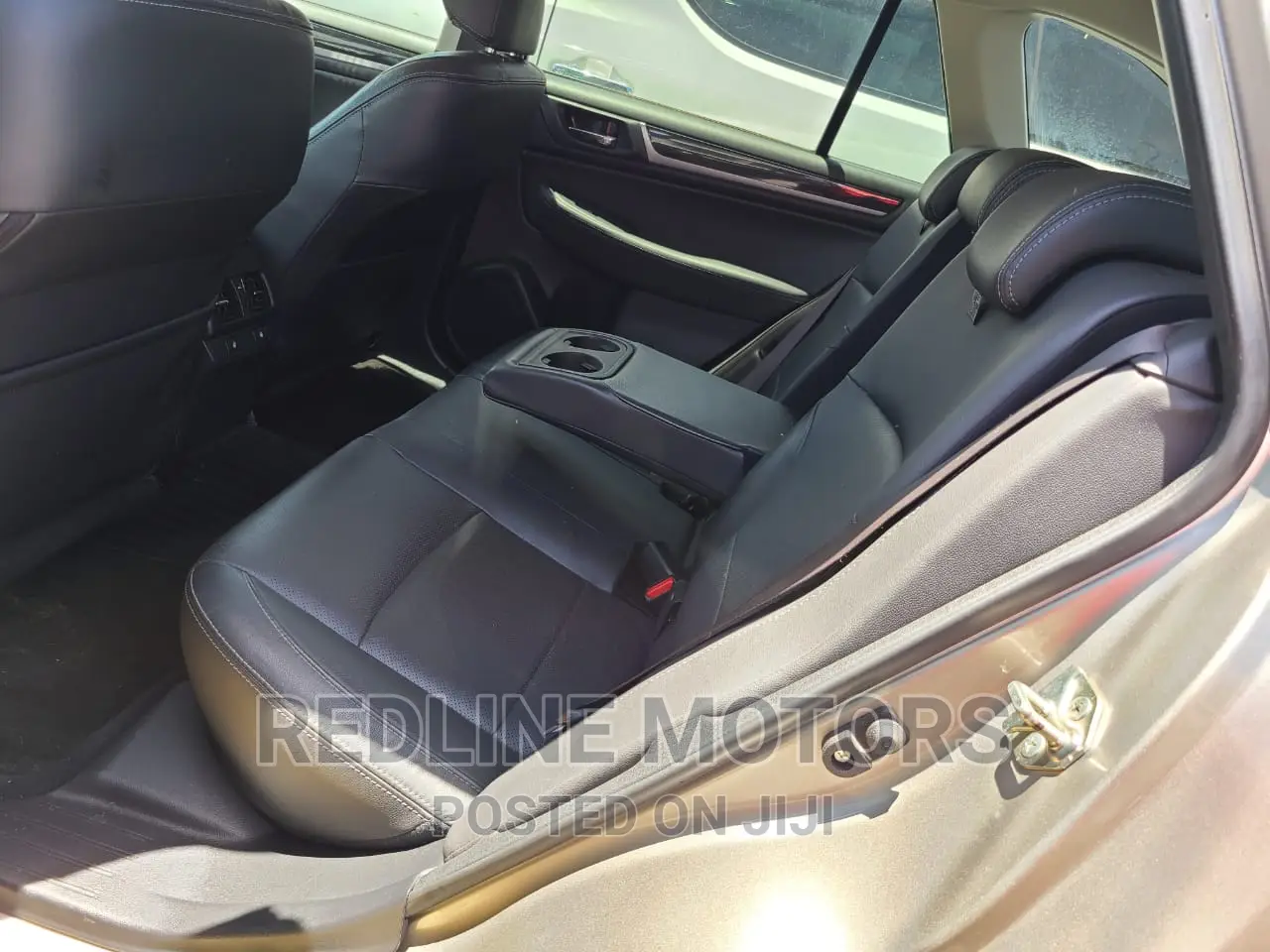 Subaru Outback 2016 Silver