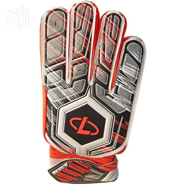 Kids Football Goalie Gloves - Goalkeeper Gloves for Children