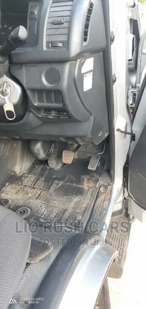 Toyota HiAce 2015 Silver