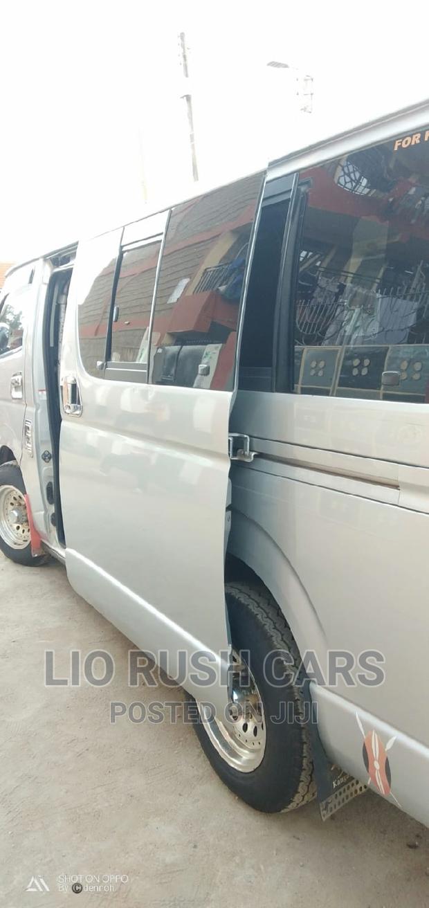 Toyota HiAce 2015 Silver - thumbnail 7