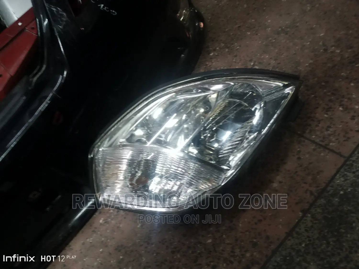 Teana 2005 Headlight Xenon.