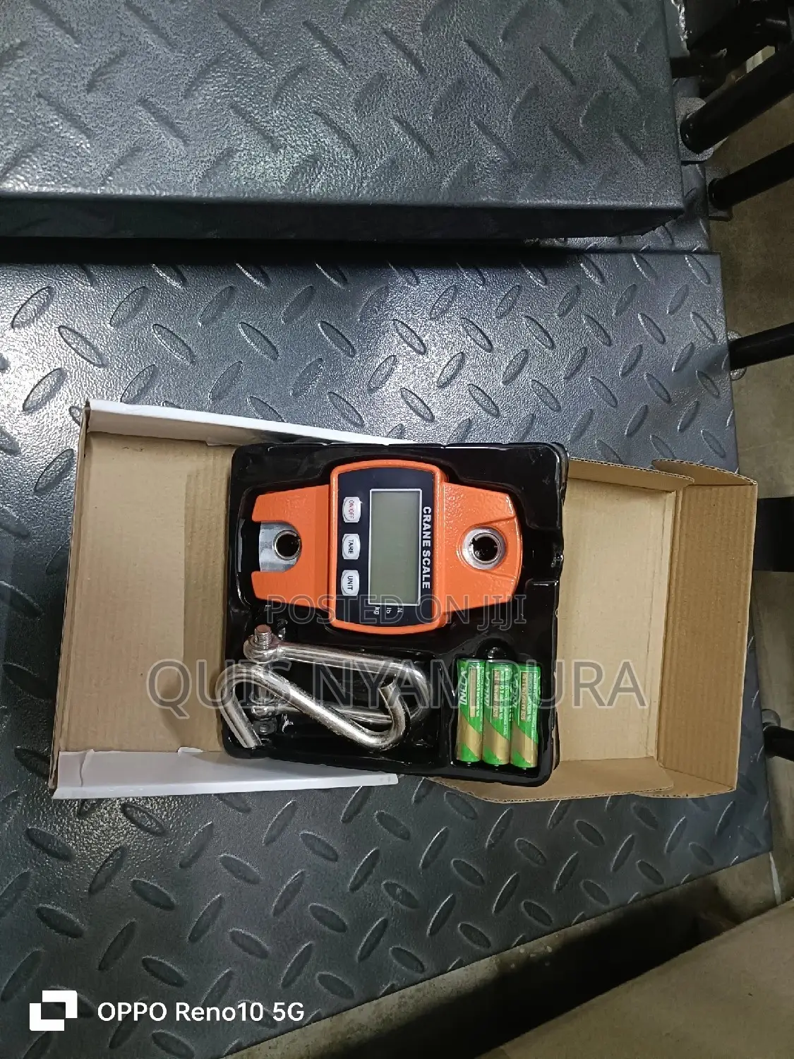 Digital Hanging Scale 300kg.