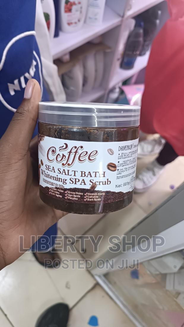 Face Scrubber Salt Coffee Scrub . - main view