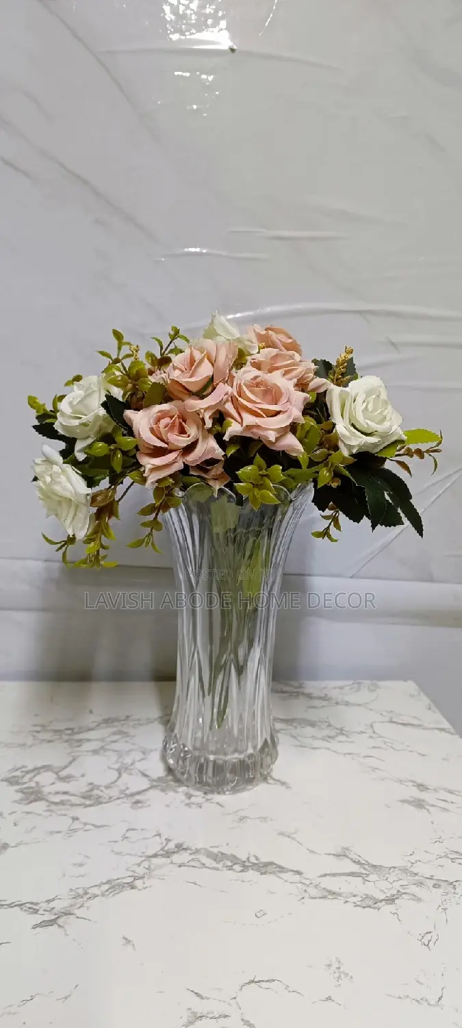 Stylish Clear Glass Flower Vase