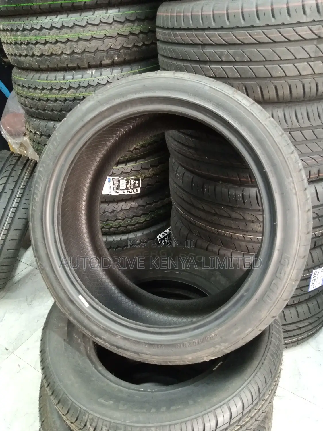 235/40r18 Goddard Tyre