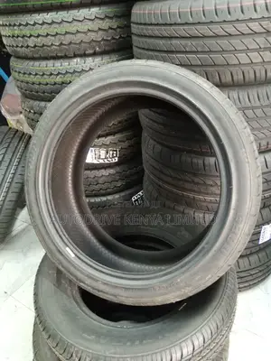 235/40r18 Goddard Tyre